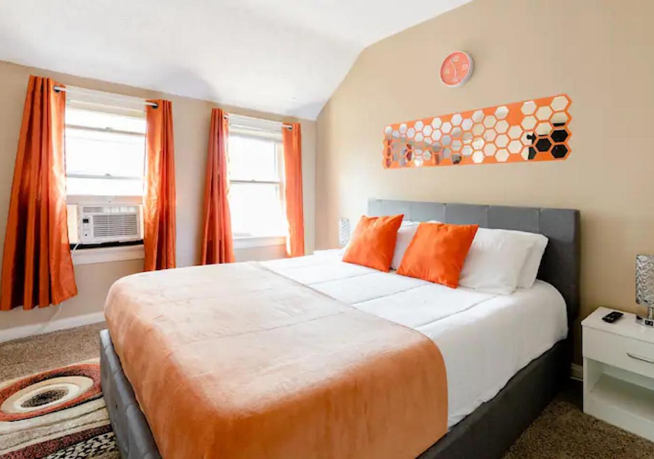 La Naranja Retreat - Cozy Duplex Near Downtown With Parking, 300 Mb Wifi & Self Check In Cleveland Exterior foto