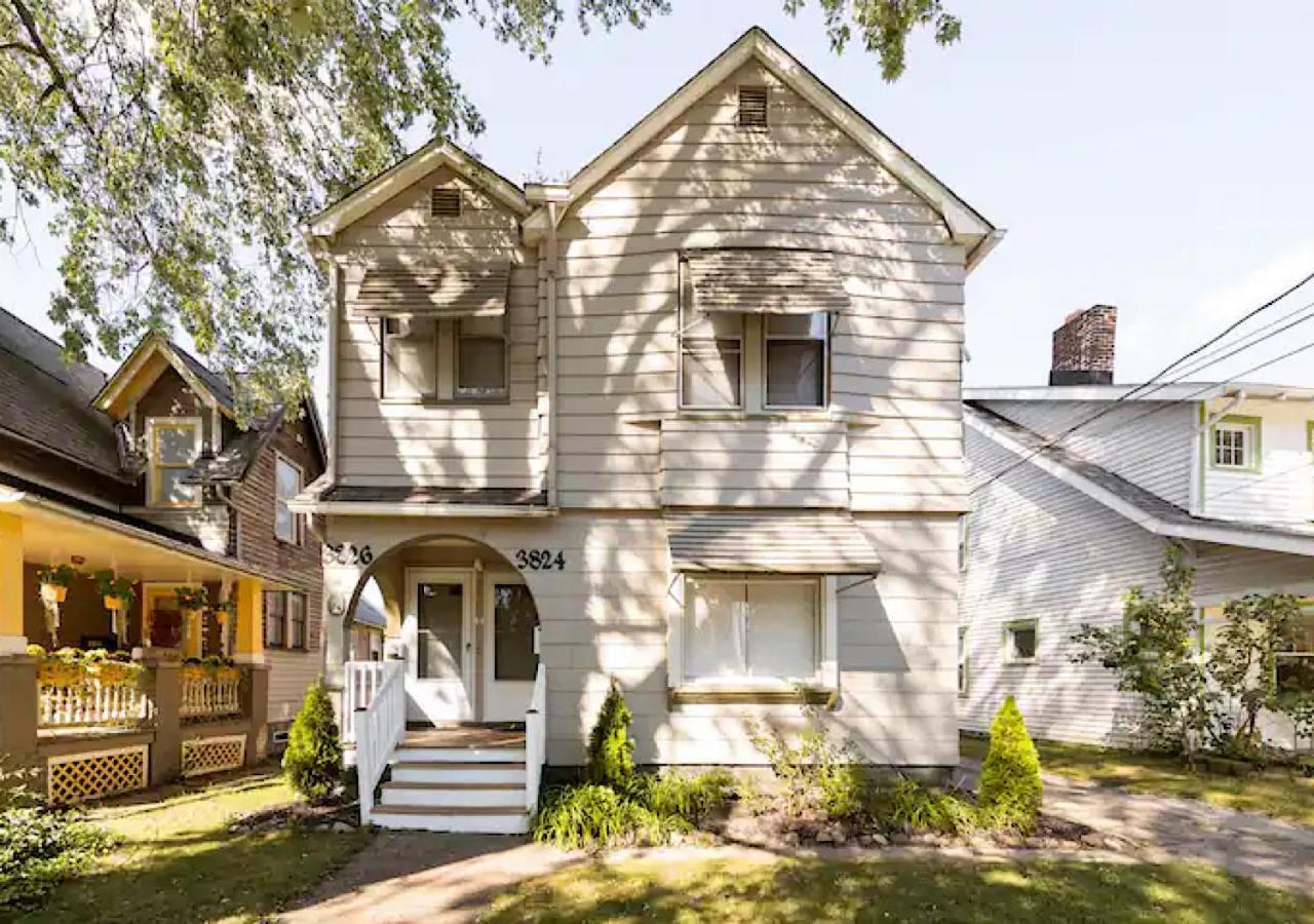 La Naranja Retreat - Cozy Duplex Near Downtown With Parking, 300 Mb Wifi & Self Check In Cleveland Exterior foto
