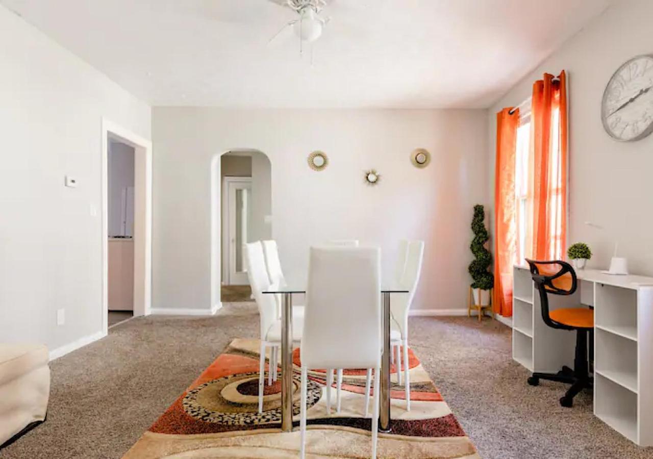 La Naranja Retreat - Cozy Duplex Near Downtown With Parking, 300 Mb Wifi & Self Check In Cleveland Exterior foto