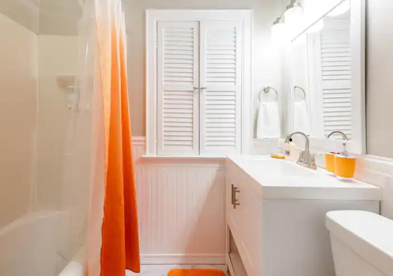 La Naranja Retreat - Cozy Duplex Near Downtown With Parking, 300 Mb Wifi & Self Check In Cleveland Exterior foto