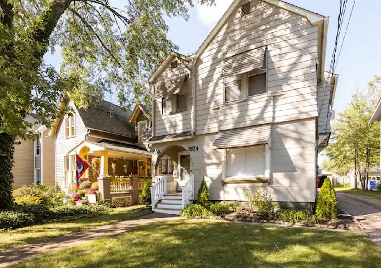 La Naranja Retreat - Cozy Duplex Near Downtown With Parking, 300 Mb Wifi & Self Check In Cleveland Exterior foto