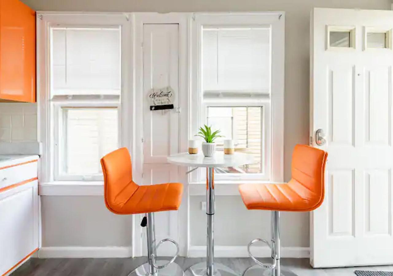 La Naranja Retreat - Cozy Duplex Near Downtown With Parking, 300 Mb Wifi & Self Check In Cleveland Exterior foto